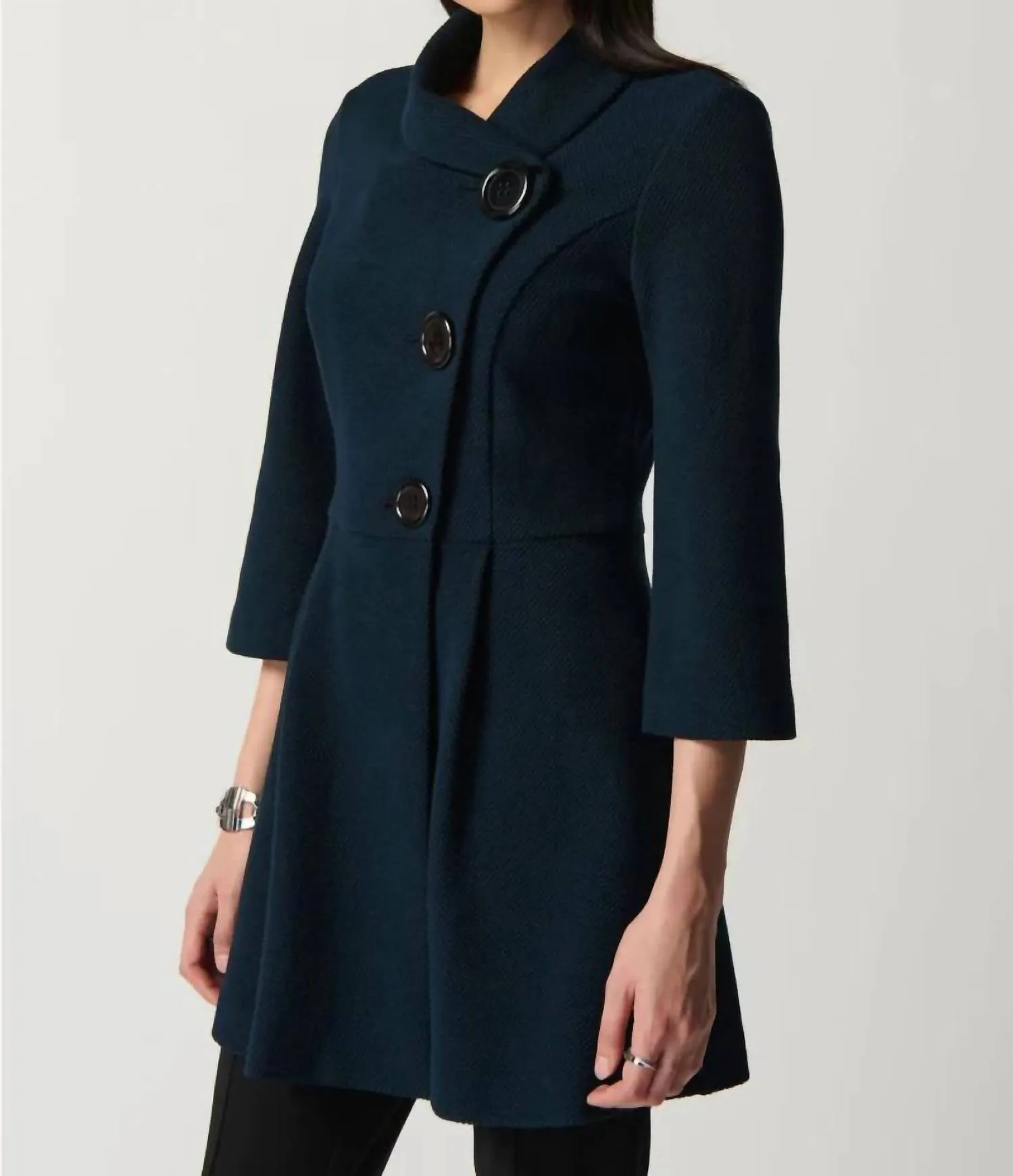 234214 In Navy/black