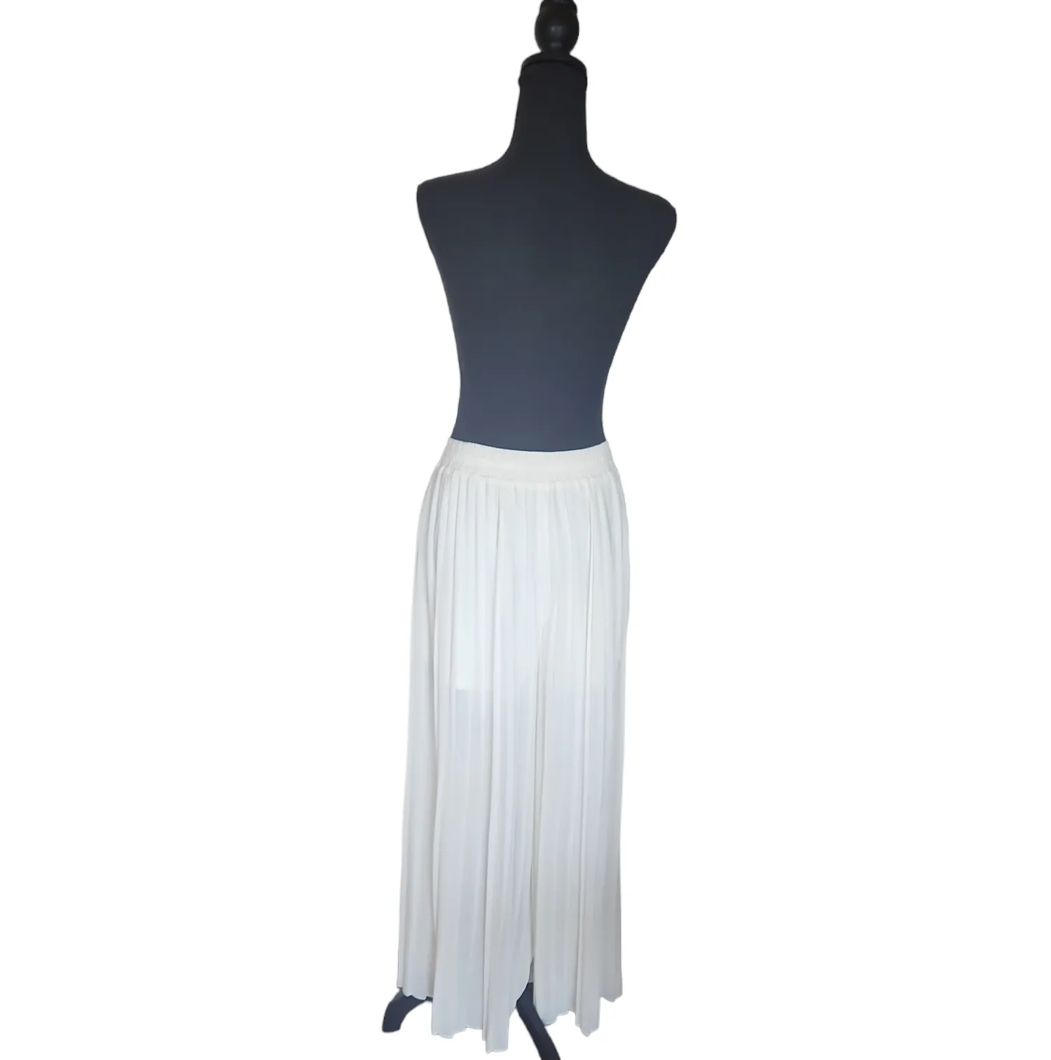 HYFVE - Sheer Pleated Pants