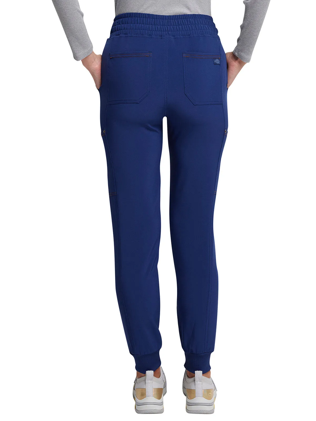Riveting - Women's Tapered Leg Jogger Scrub Pant