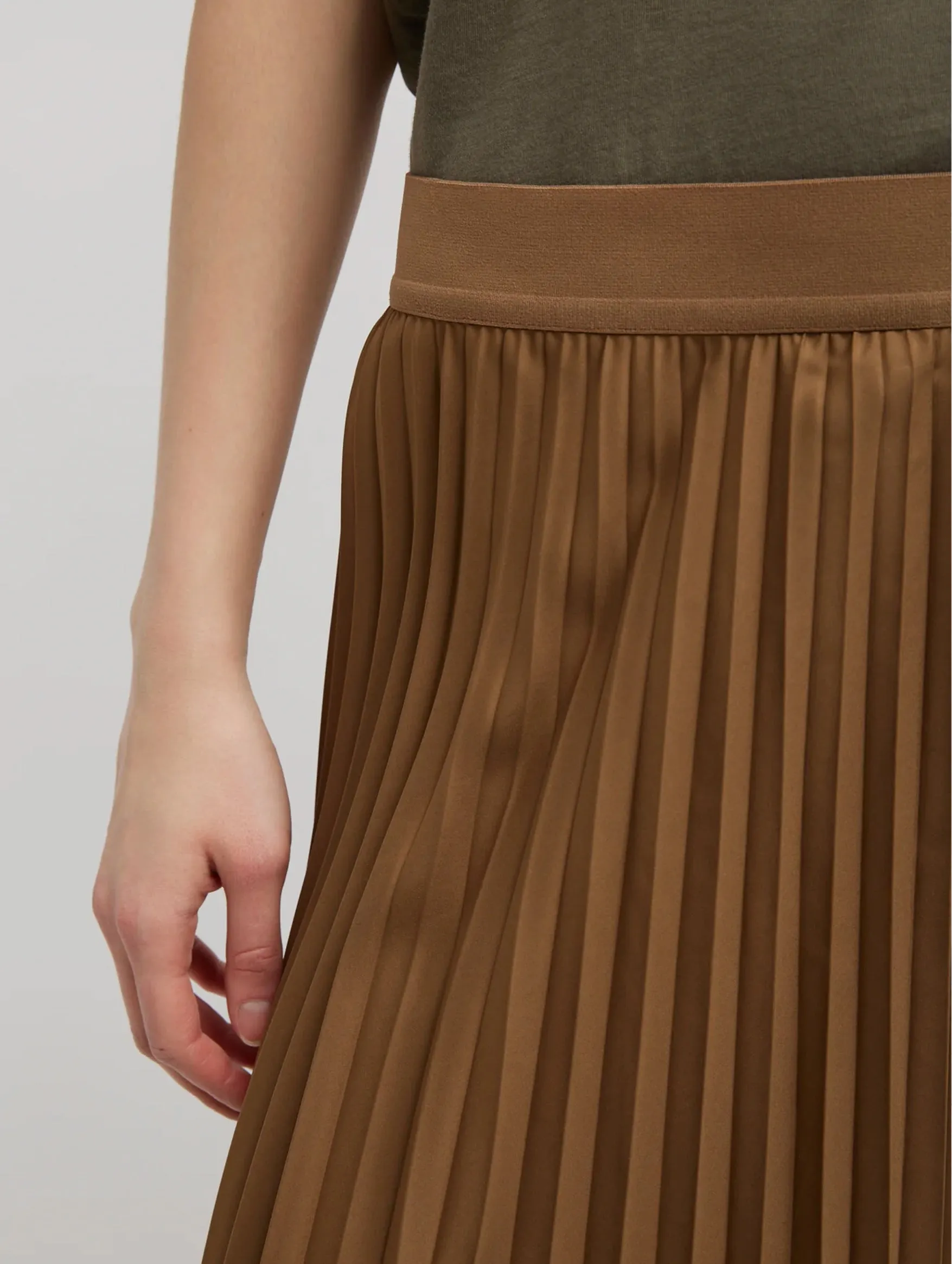 Sunray Pleating Skirt in Loden
