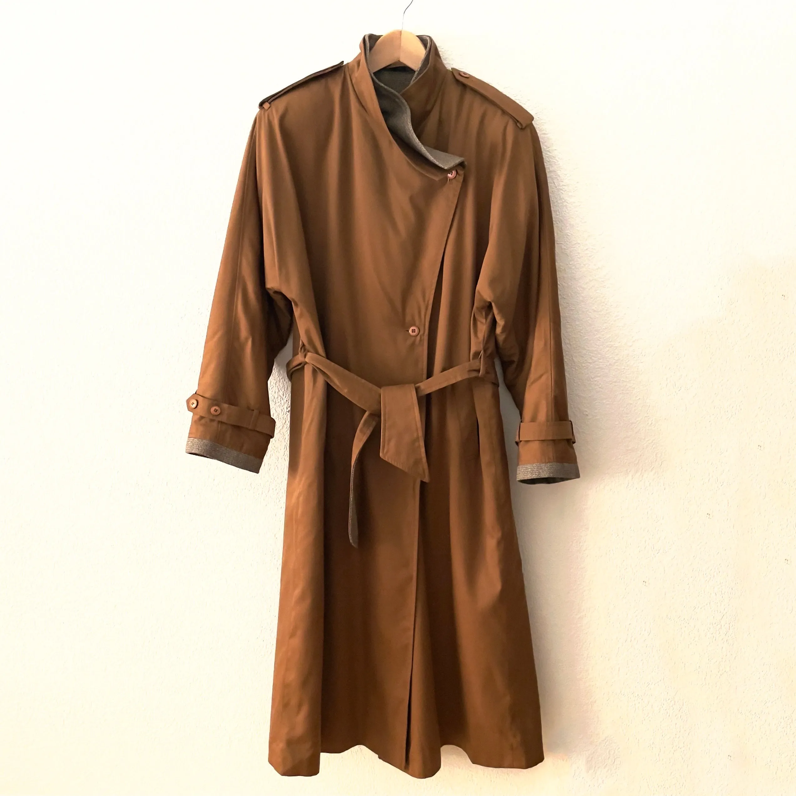 Trenchcoat  - 4 Seasons of London