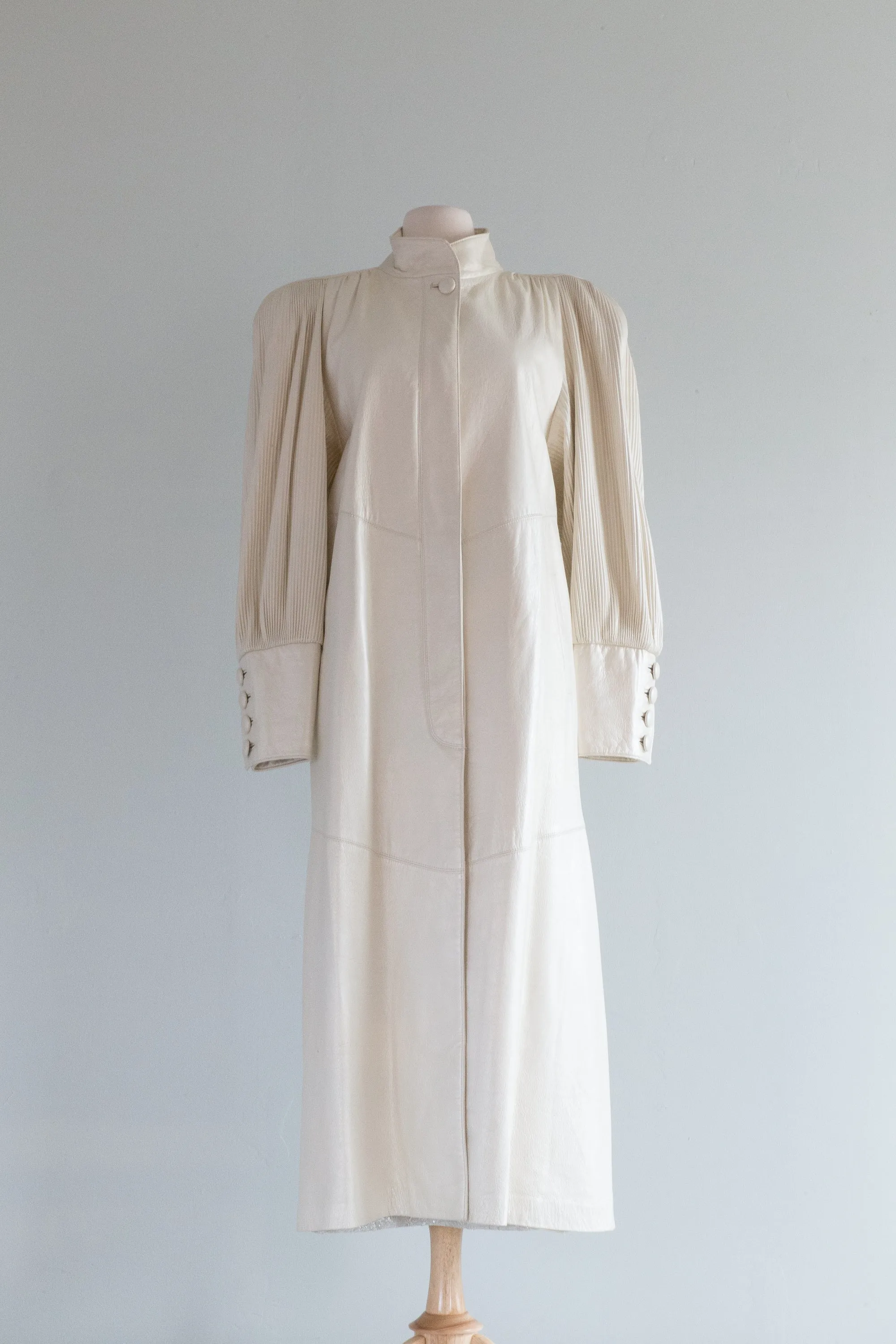 Vintage Ivory Pearl Leather Midi Coat With Micro Pleated Sleeves / SM