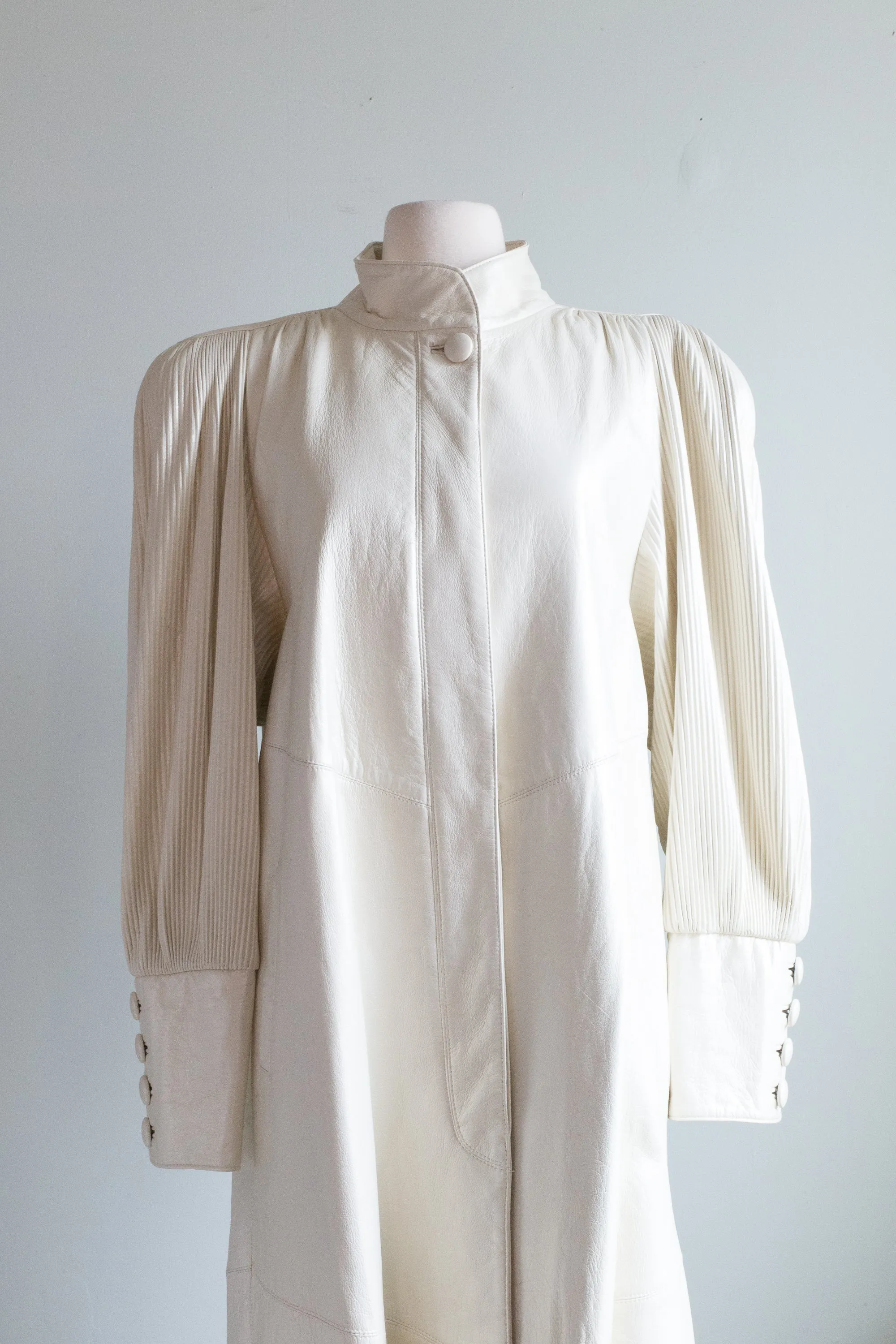 Vintage Ivory Pearl Leather Midi Coat With Micro Pleated Sleeves / SM