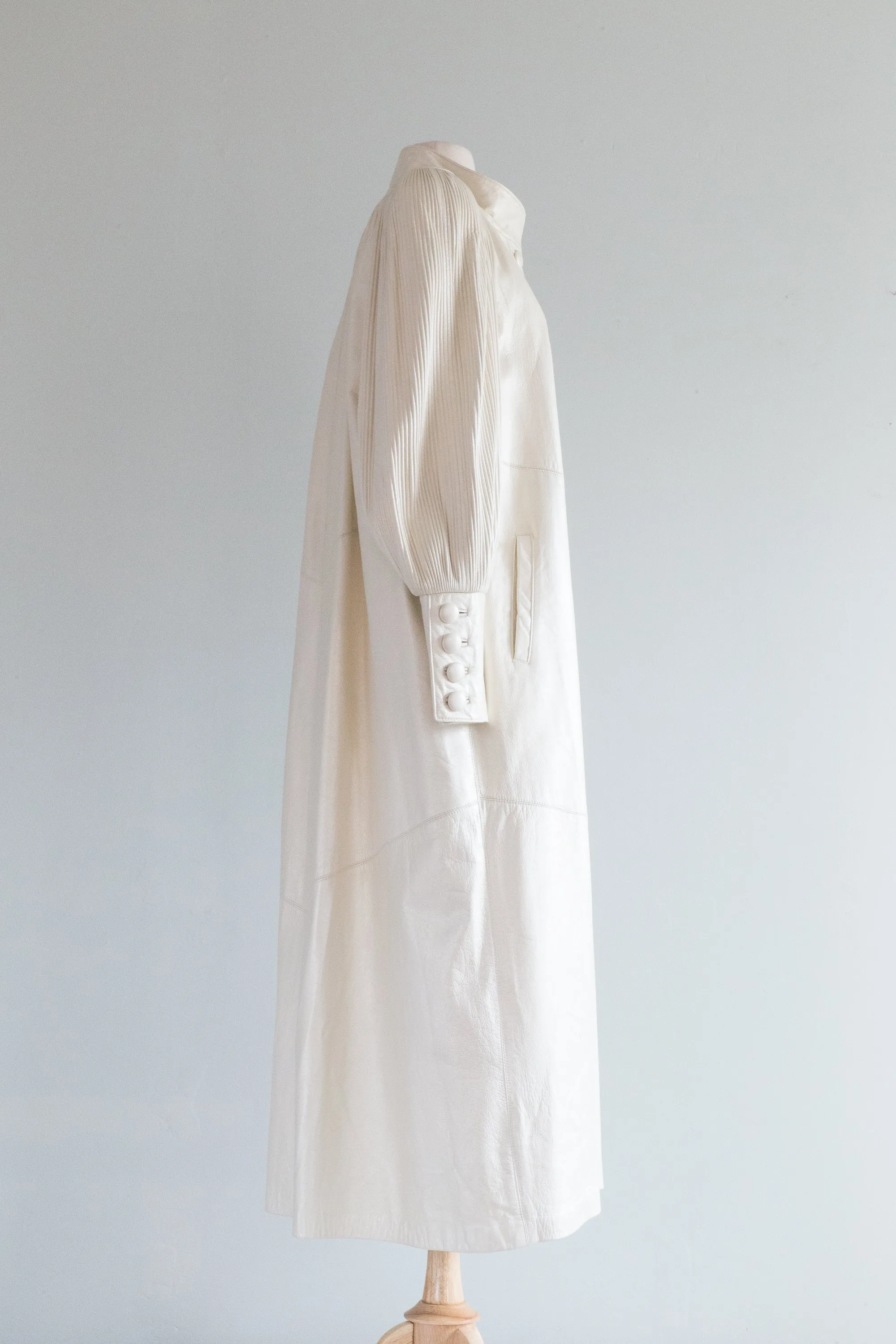 Vintage Ivory Pearl Leather Midi Coat With Micro Pleated Sleeves / SM