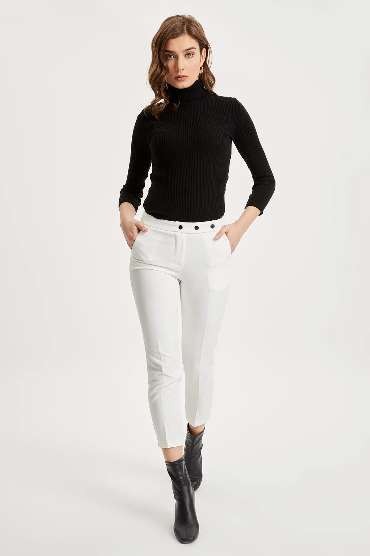 ZRF Women Cigarette 3 Button Pants - Ecru - Fuenlabrada