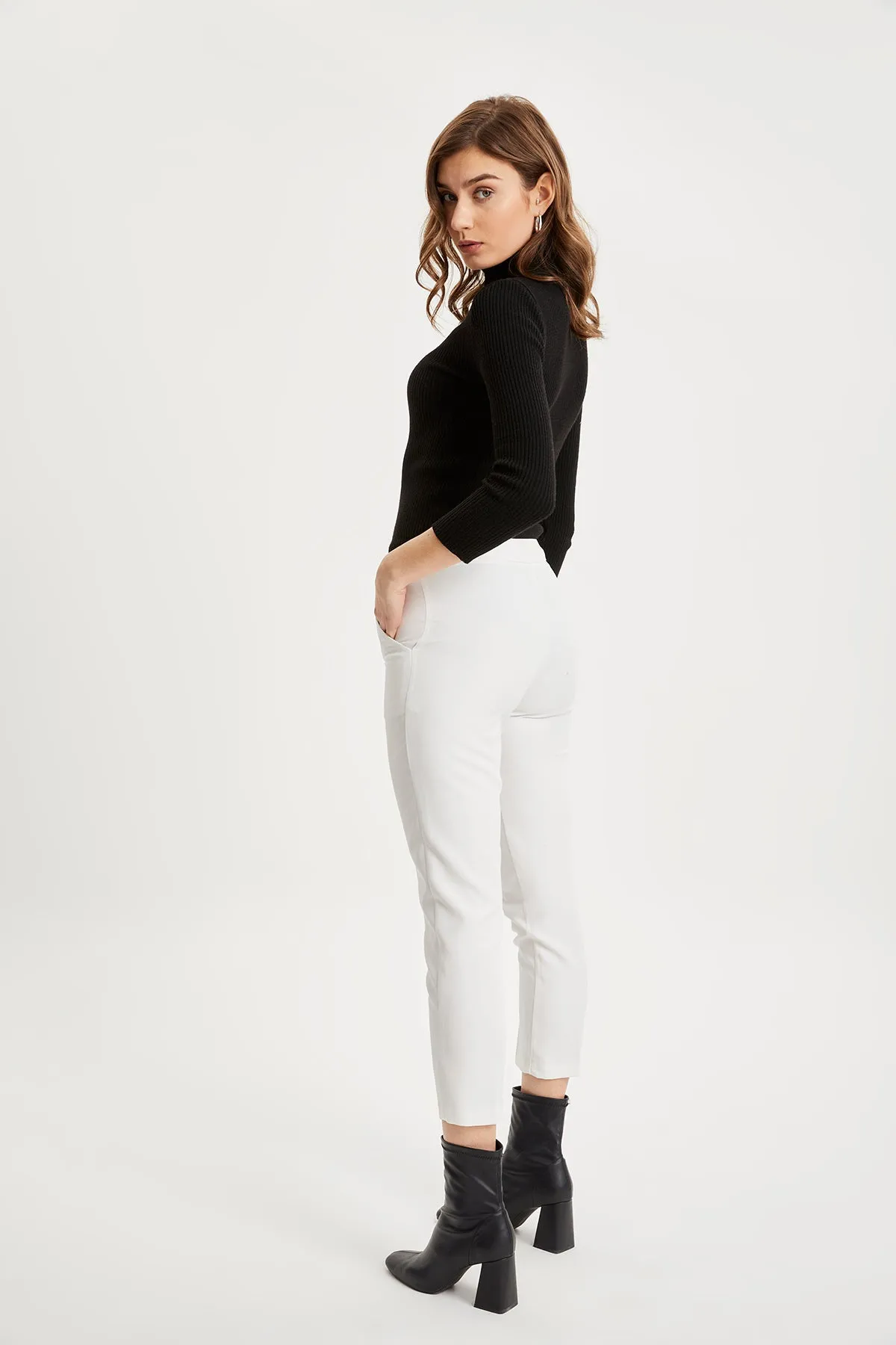 ZRF Women Cigarette 3 Button Pants - Ecru - Fuenlabrada